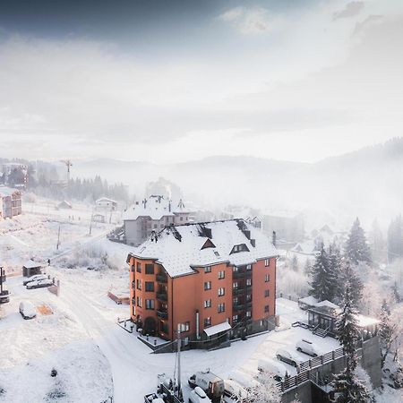 Alpin Hotel Bukovel Exterior photo